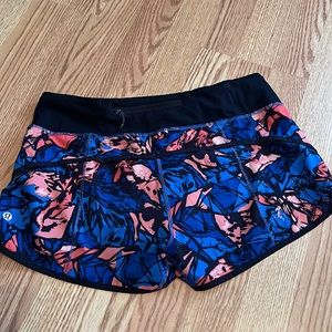 Lululemon Speed Up Low-Rise Lined Short 2.5"